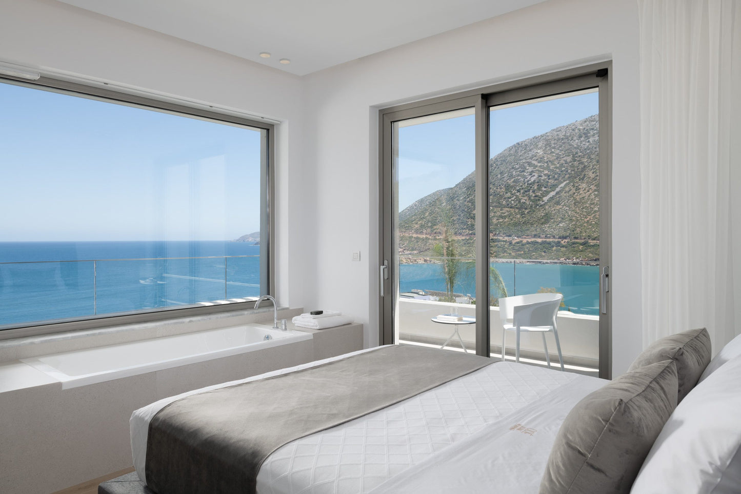 Private Bedroom Ode Iconic Residence